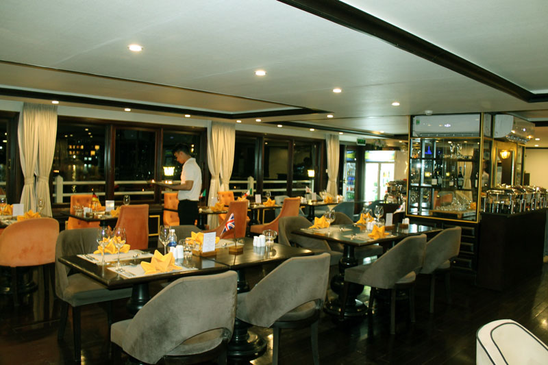 Nhà hàng- Du thuyền Athena Luxury Cruise