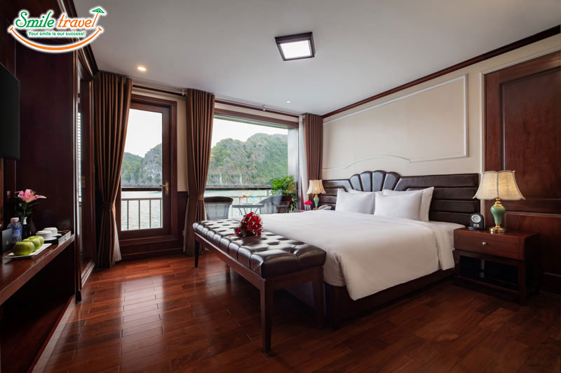 Junior Suite double sea view Dora Cruise Smiletravel Halong Bay